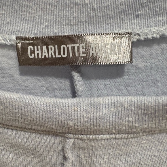 Cozy Light Blue Pullover Size Medium 🧵 - Picture 2 of 6